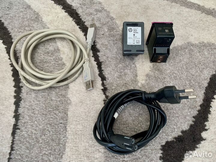 Мфу цветной струйный HP DeskJet 2130