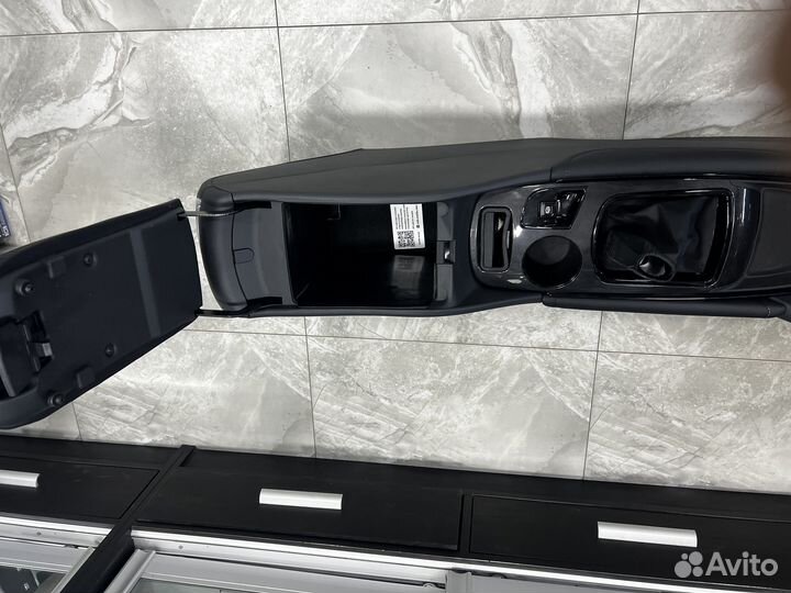 Подлокотник (бар) Кобальт/Р4(М.Т) Тюнинг