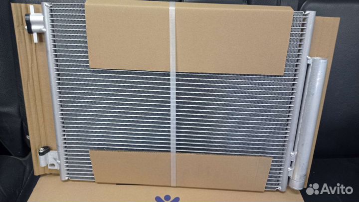 Радиатор кондиционера Renault Logan 2
