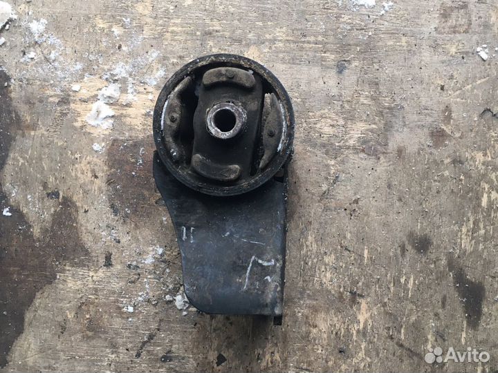 Подушка крепления двигателя Maздa 626 GE 91-97 гг