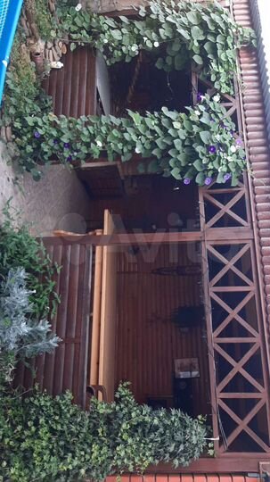 Дом 180 м² на участке 6 сот.