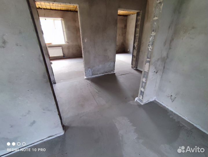 Стяжка пола мокрая