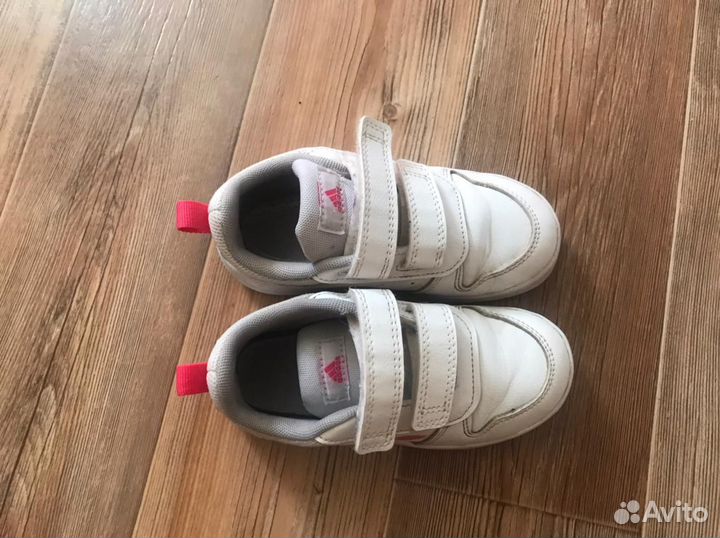 Кроссовки adidas 25