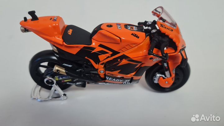 Модель гоночного мотоцикла Maisto KTM RC16, 9