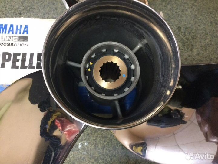 Винт гребной оригинал Yamaha