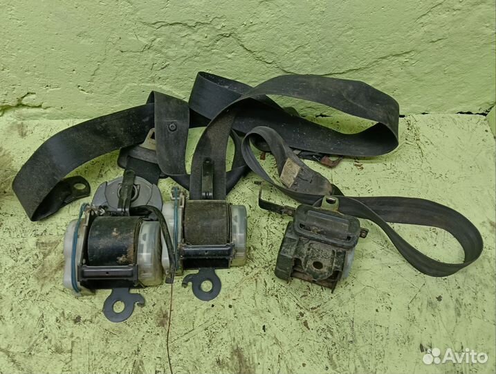 Ремни безопасности Toyota caldina