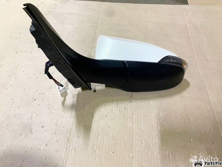 Зеркало левое Toyota C-HR maxh10 оригинал