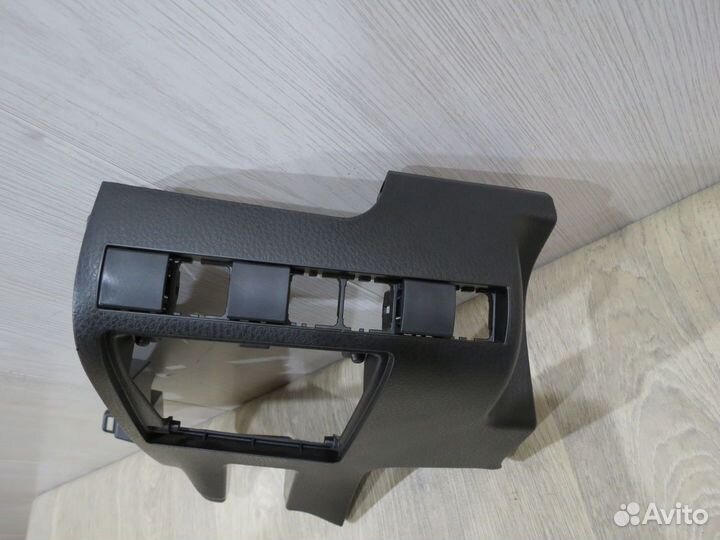 Накладка торпедо Toyota Camry 70