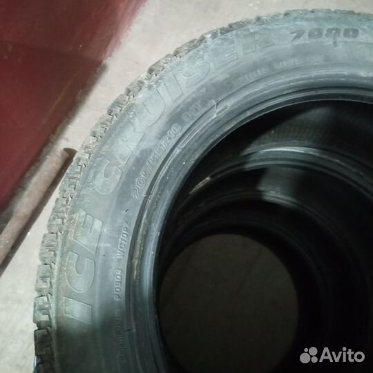 Bridgestone Ice Cruiser 7000 205/55 R16