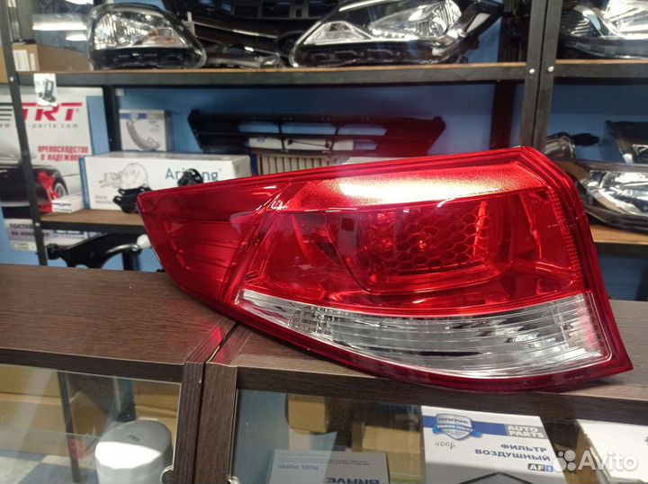 Фонарь задний левый Kia Rio 3 2015-17г