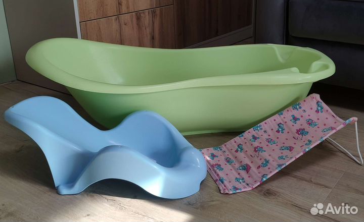 Детская ванна для купания с 2 горками и кругом