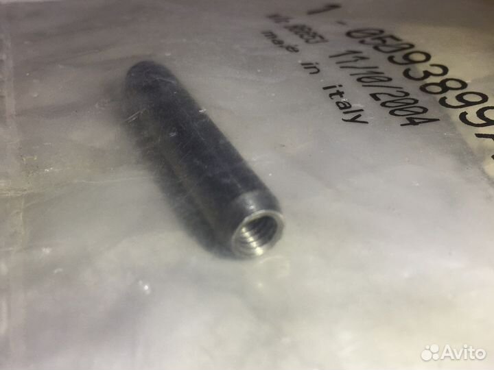 Штифт (болт) коренной опоры Chrysler; Jeep