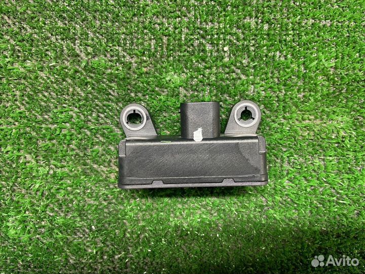 Датчик ускорения Porsche Macan