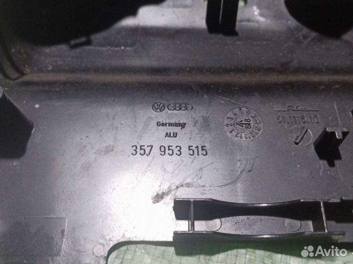 Подрулевой кожух Volkswagen Passat B3