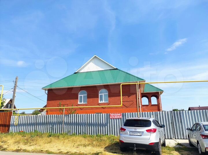 Коттедж 266 м² на участке 9,5 сот.