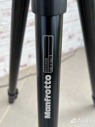Штатив Manfrotto 055xdb как Новый