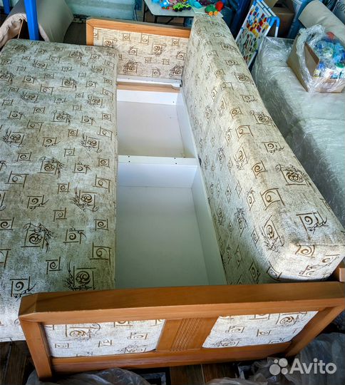 Диван большой