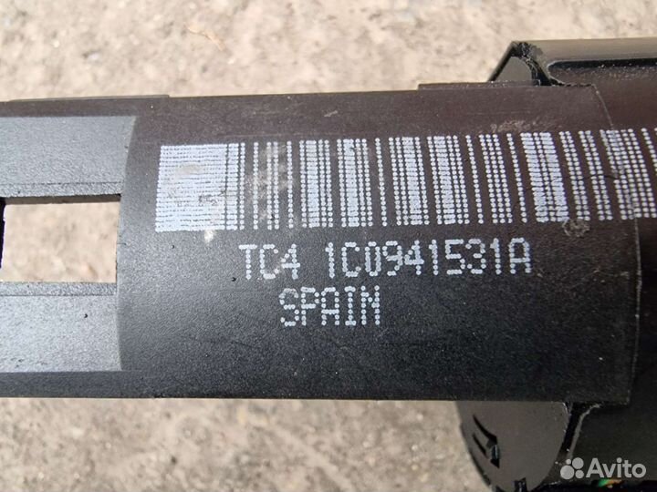 Переключатель света фар Пассат Б-5. Гольф 4. Бора