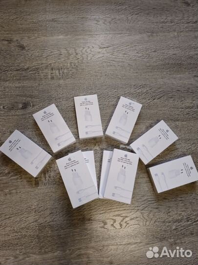 Быстрая зарядка для iPhone 20w + кабель