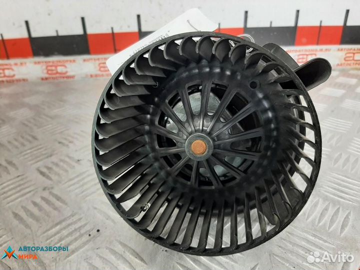 Моторчик печки Peugeot 307 рест. 2006 6441S6