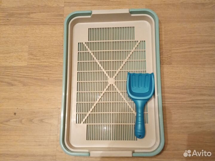 Два лотка с совками