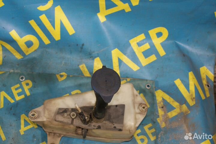 Бачок омывателя лобового стекла Volvo 850