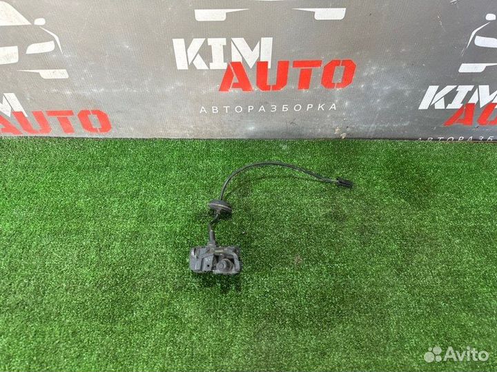 Замок лючка бензобака Volkswagen Polo 5 