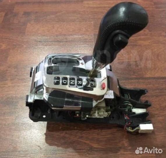 Запчасти Nissan Avenir