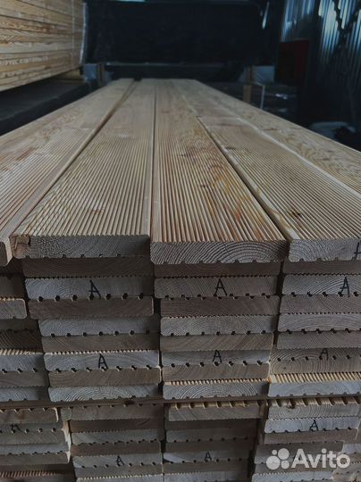 Шлифованные доски лиственницы 30x160 мм, равномерн