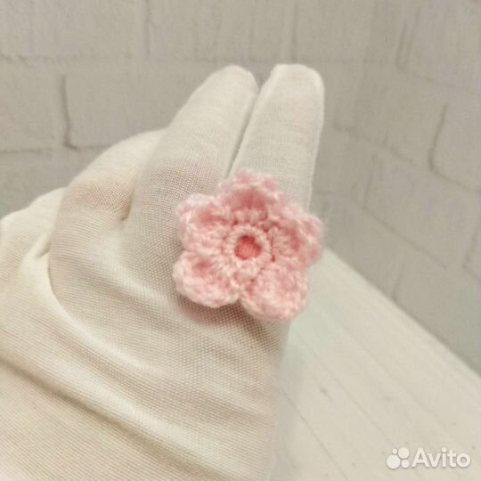 Резинка для волос с цветком