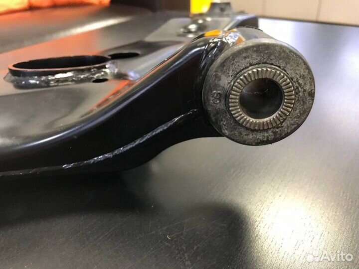 Рычаг подвески передний Geely Atlas