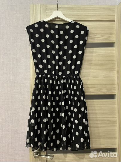 Платье в горошек