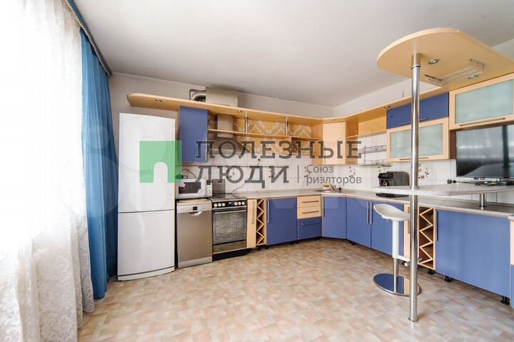 2-к. квартира, 87,7 м², 3/6 эт.