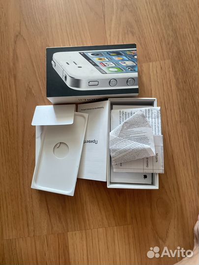 Коробки iPhone 4 5s