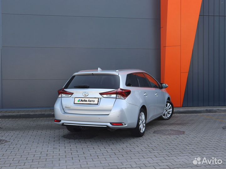 Toyota Auris 1.2 CVT, 2018, 77 317 км