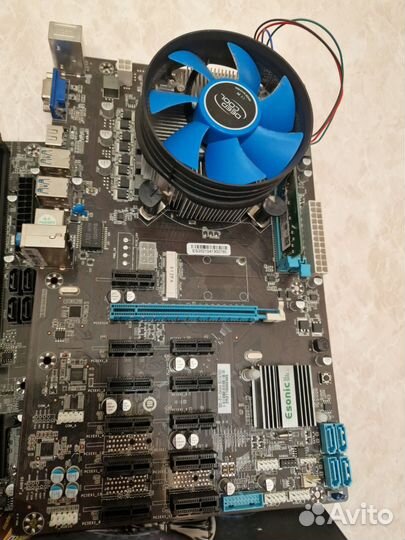 Материнские платы на 12 видеокарт