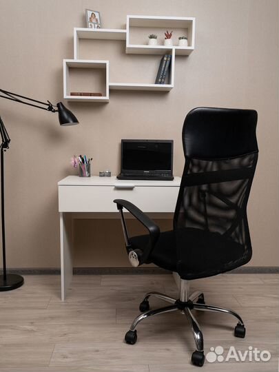 Компьютерный письменный белый стол Norm