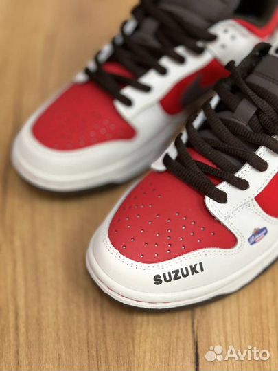 Кроссовки Nike SB Dunk Low Suzuki
