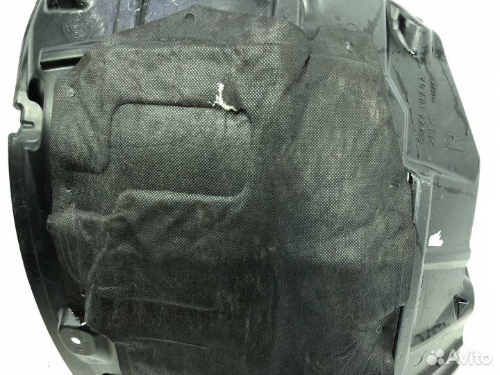 Подкрылок передний правый Nissan Fuga KNY51