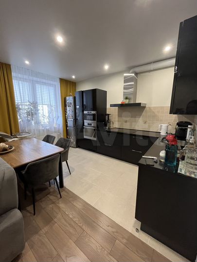 2-к. квартира, 71,5 м², 11/19 эт.