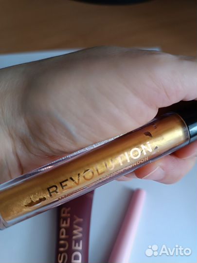 Косметика пакетом MakeUp Revolution