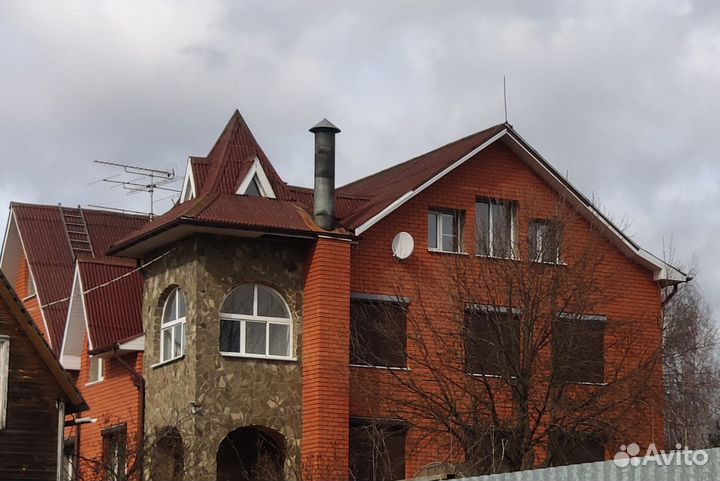 Коттедж 500кв м с сауной и бассейном