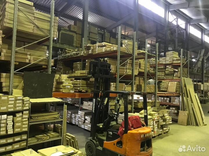 Помощник заведующего склада