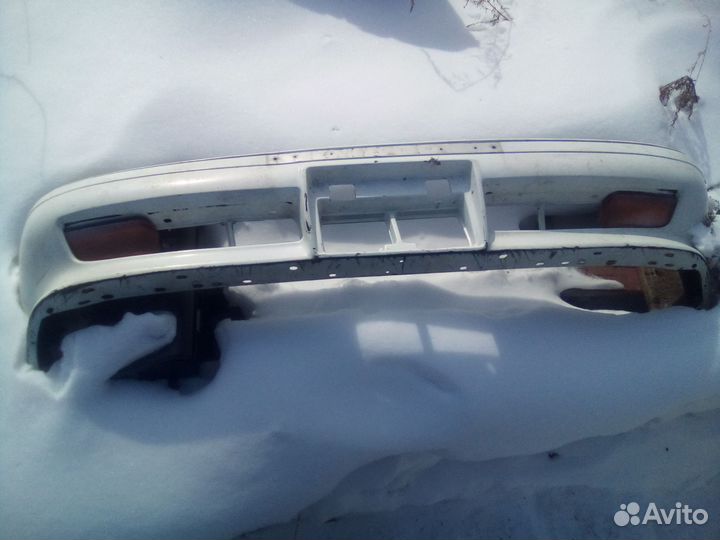 Бампер передний на Марк 2 jzx81