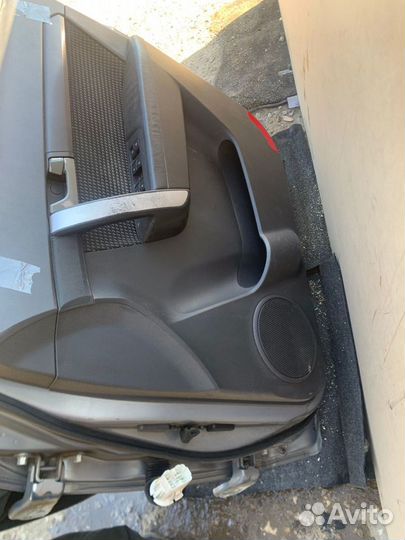 Дверь передняя правая Chevrolet Captiva
