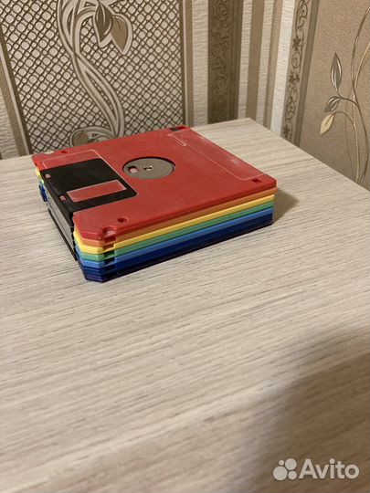 Уникальная коллекция флопи дисков