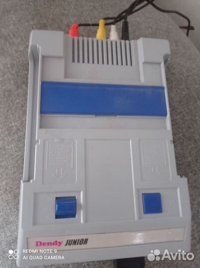 Игровая приставка дэнди