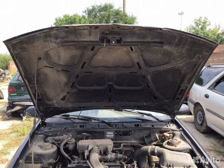 Капот на Hyundai S-Coupe GT