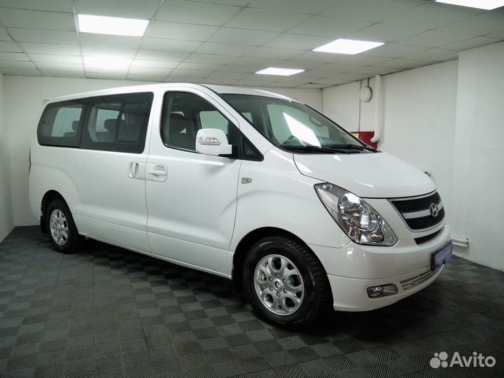 Hyundai Grand Starex 2.5 AT, 2009, 187 236 км