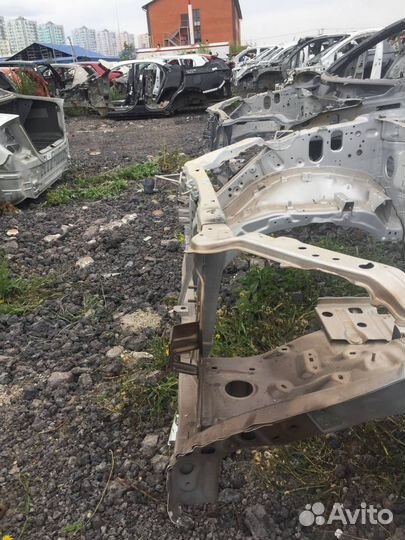 Б/У Панель передняя 5211A348, 5256B974, 5256B97